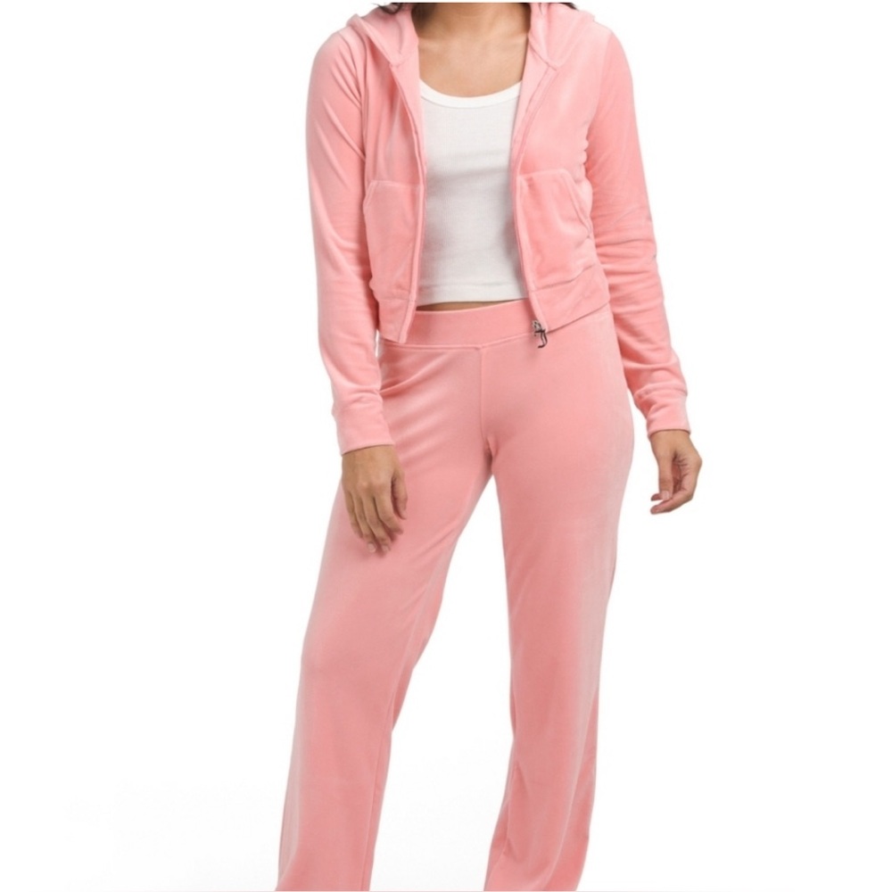 NWT ⚜️💖⚜️ Juicy  Couture  2 Piece Classic Velour Tracksuit - Strawberry Ice - Picture 2 of 7